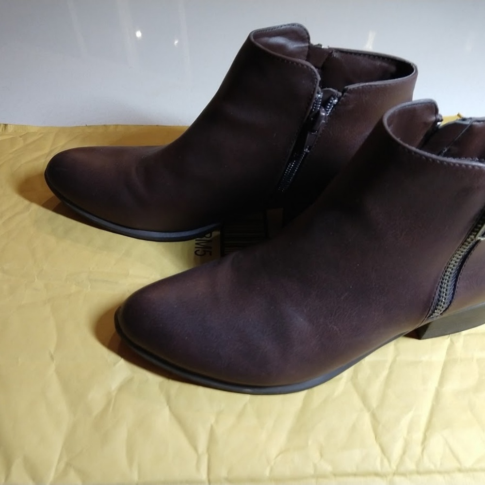 Espirit Brown Ankle Boots 7.5